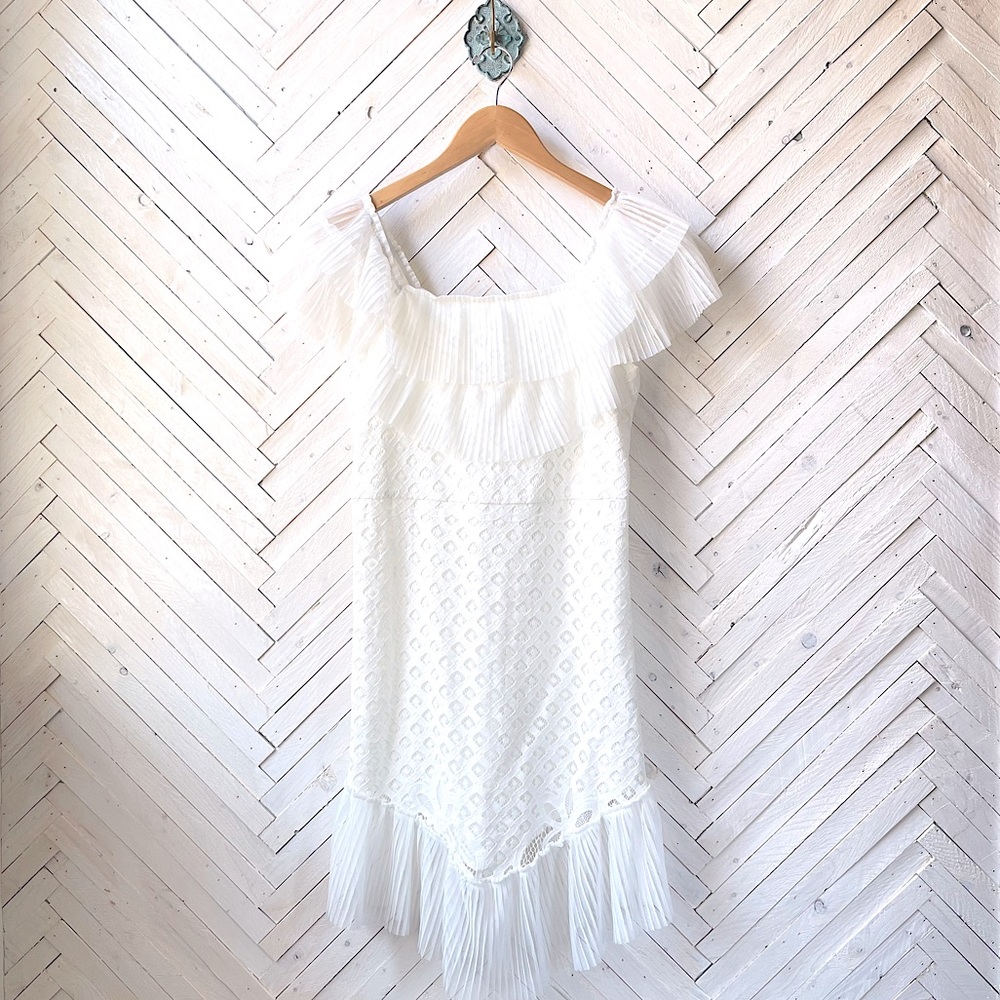 Bardot Junior SZ 18 NWT